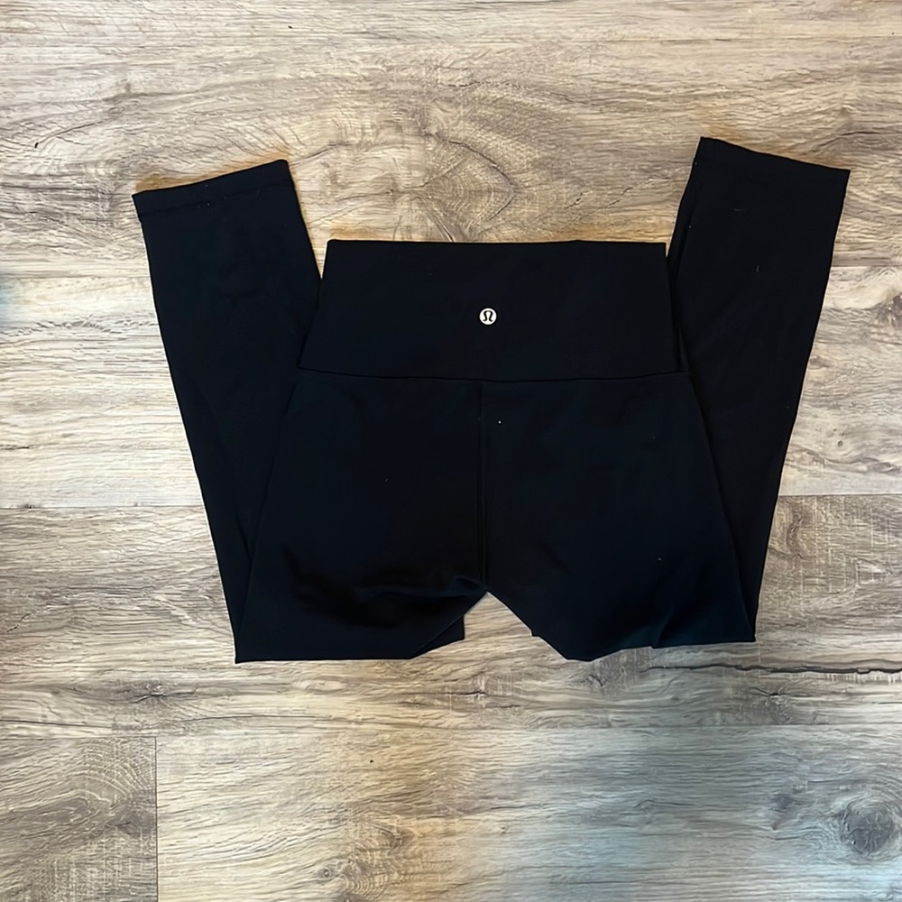 Black lululemon crop leggings size 4